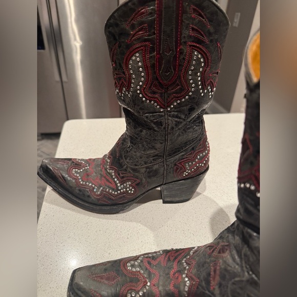 Old Gringo Black and Red Leather Boots - Picture 11 of 13